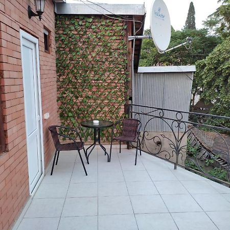 Apartment Dry Bridge Tbilisi Bagian luar foto