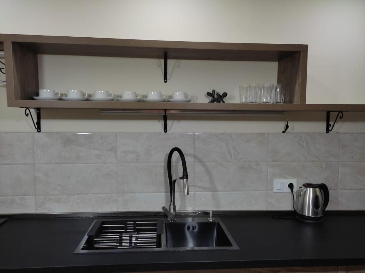 Apartment Dry Bridge Tbilisi Bagian luar foto