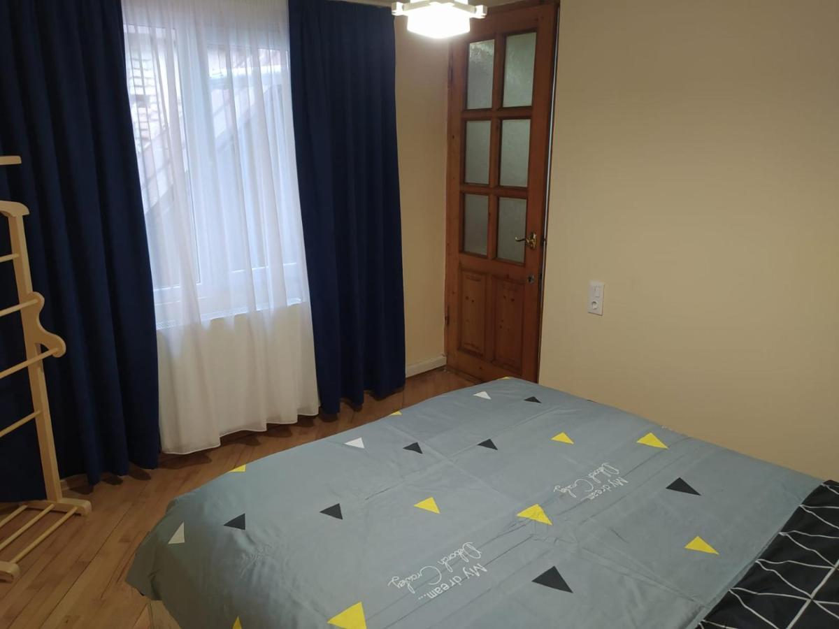Apartment Dry Bridge Tbilisi Bagian luar foto