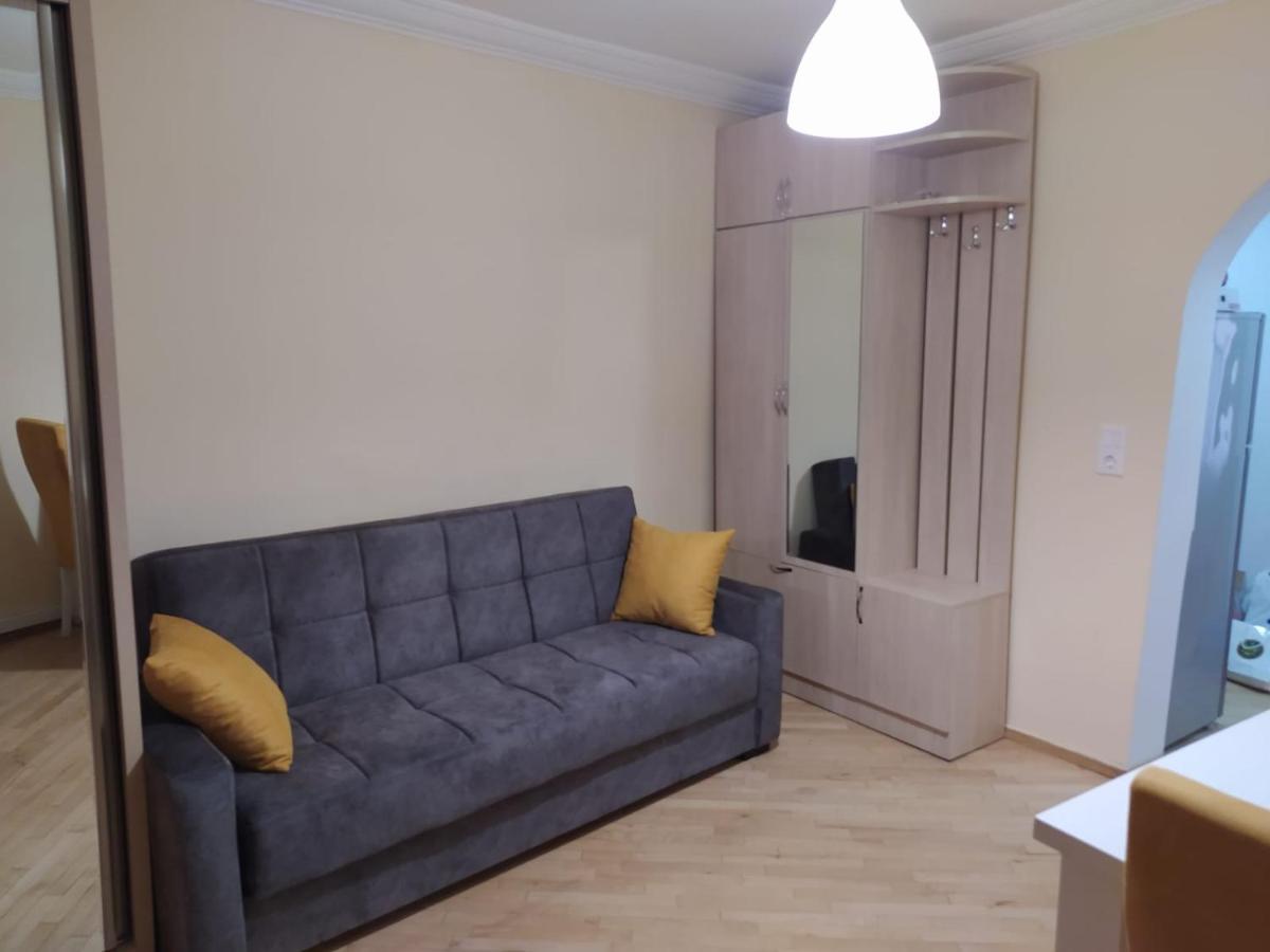 Apartment Dry Bridge Tbilisi Bagian luar foto