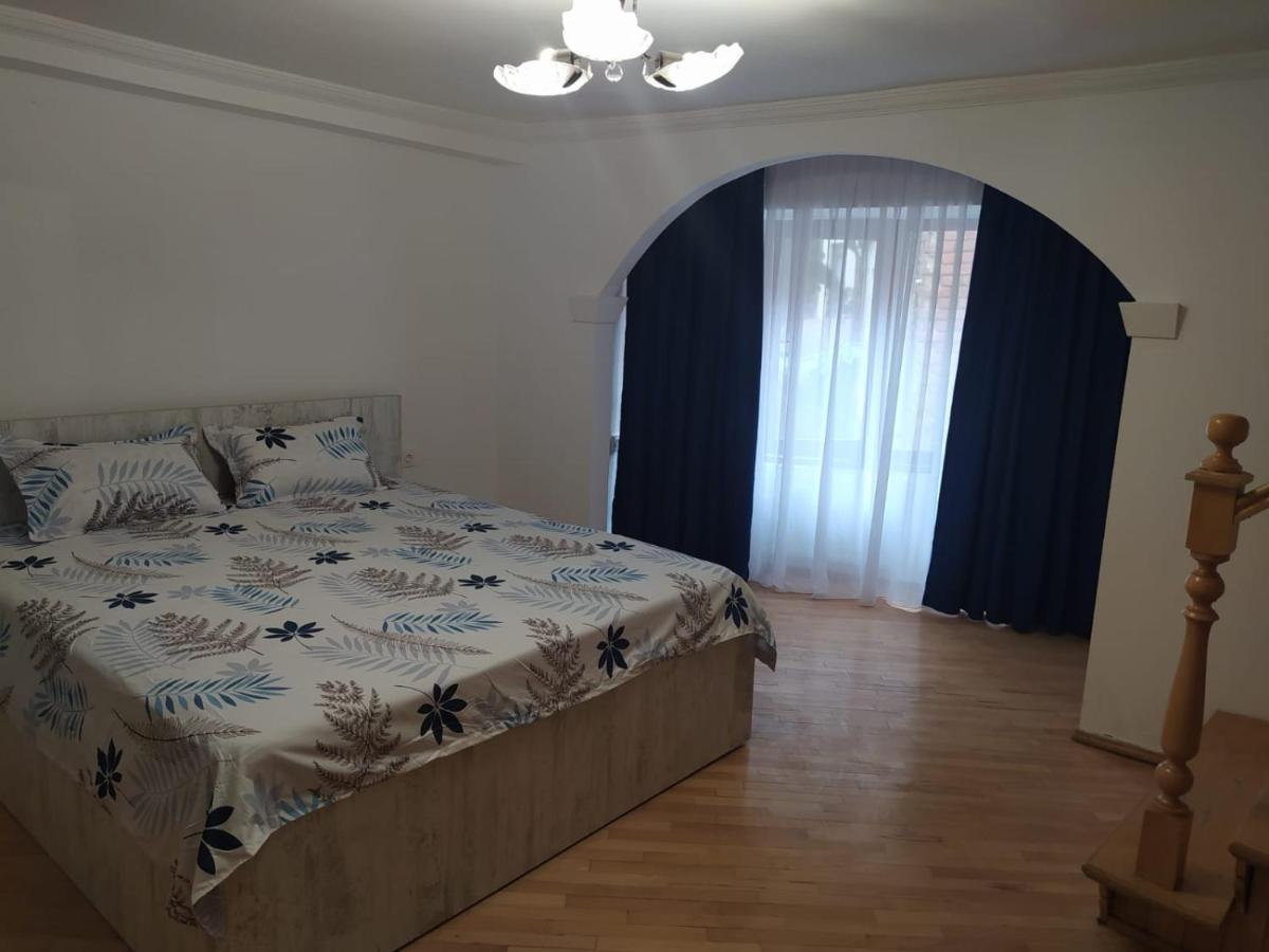 Apartment Dry Bridge Tbilisi Bagian luar foto